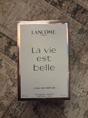 Lancôme La Vie Est Belle L'Eau de Parfum - White with Iridescent Rose Border